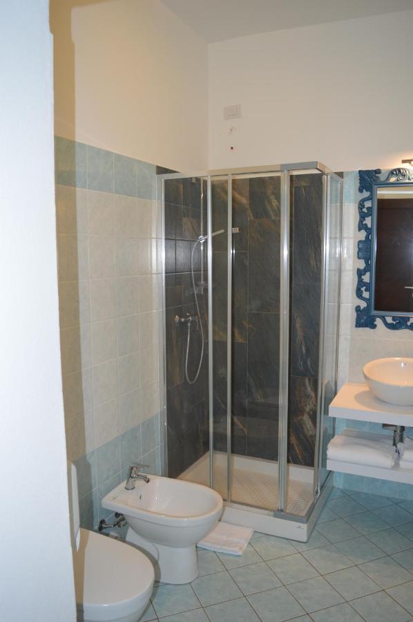 Pombia La Locanda Della Staffa מראה חיצוני תמונה